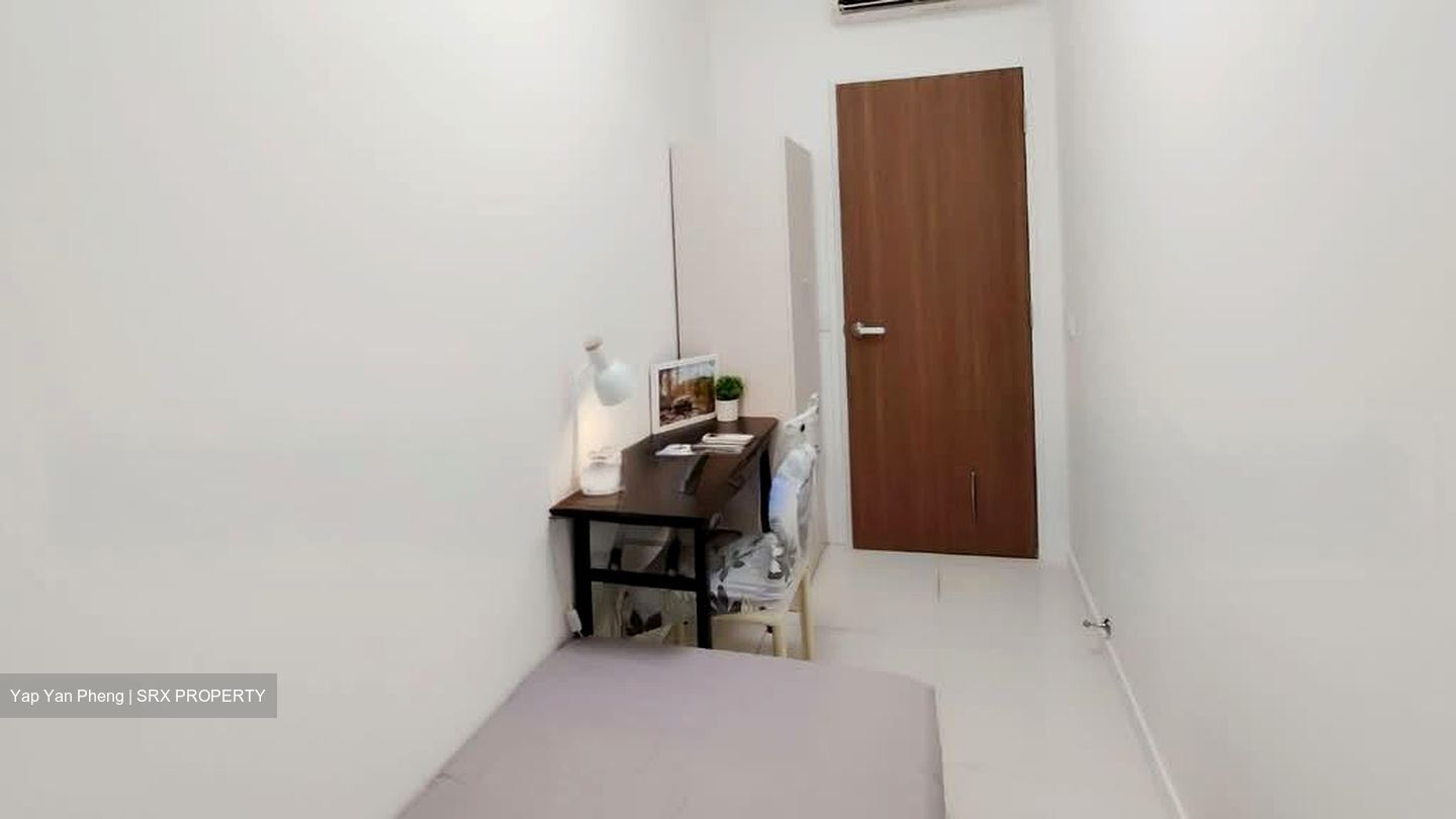 The Lakefront Residences (D22), Condominium #561224331